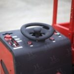 Фото 15 - Самоходный Ножничный Подъемник QZ-030-090 WD OXLIFT 300 кг 9 м.