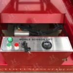 Фото 19 - Самоходный Ножничный Подъемник QZ-030-060 OXLIFT 300 кг 6 м.
