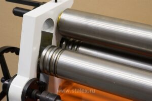 Фото 20 - Станок вальцовочный электромеханический STALEX ESR-1300×6.5.