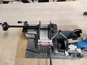 Фото 18 - MetalTec BS 100 FM ручной ленточнопильный станок для резки металла.