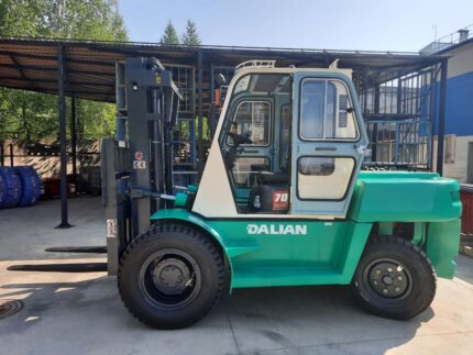 Вилочный погрузчик Dalian CPCD80FD